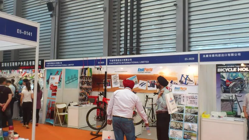 Visitors at the EASTPARTS booth, China Cycle 2012, Shanghai