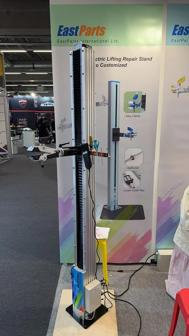 Electric lifting repair stand demo at EASTPARTS booth, Eurobike 2024
